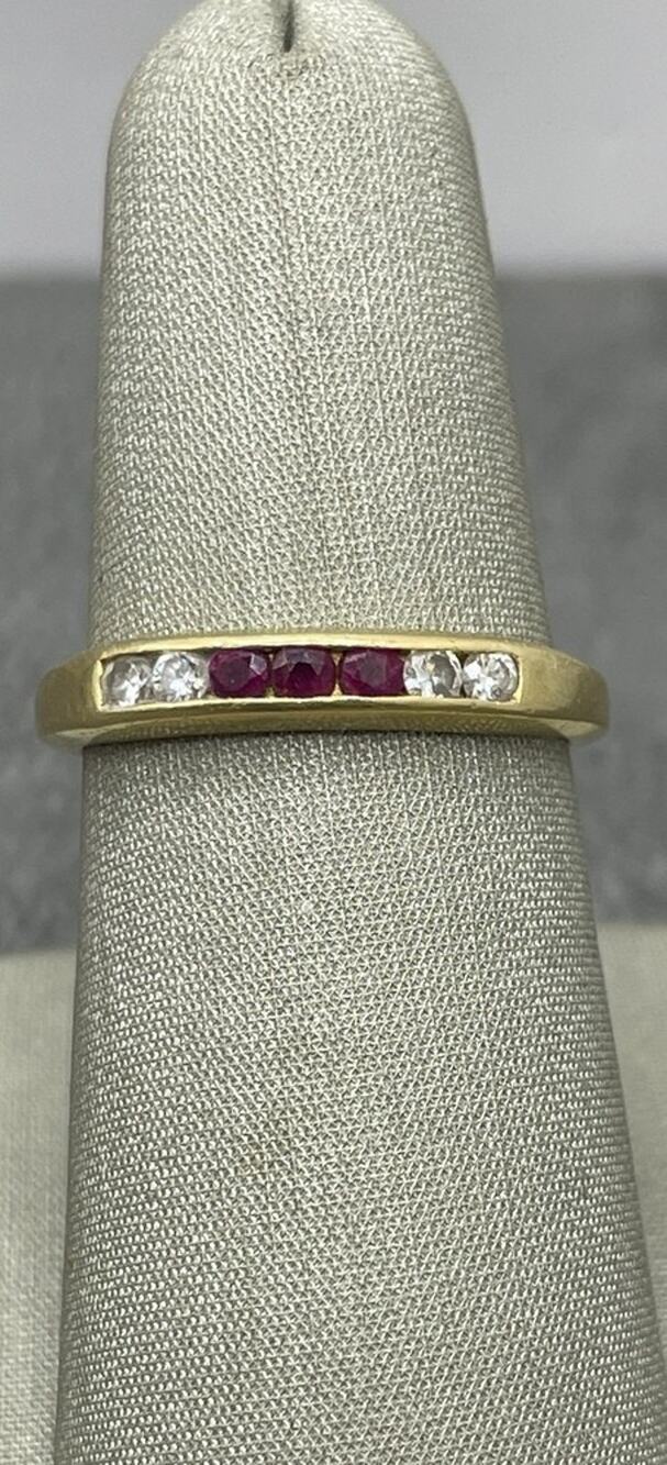 18K Yellow Gold Diamond & Ruby Line Ring (13206)